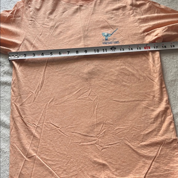 Vineyard Vines Tee in Warm Tan with Graphic - Picture 4 of 5